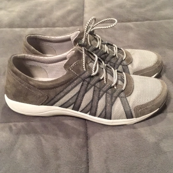 dansko honor sneaker